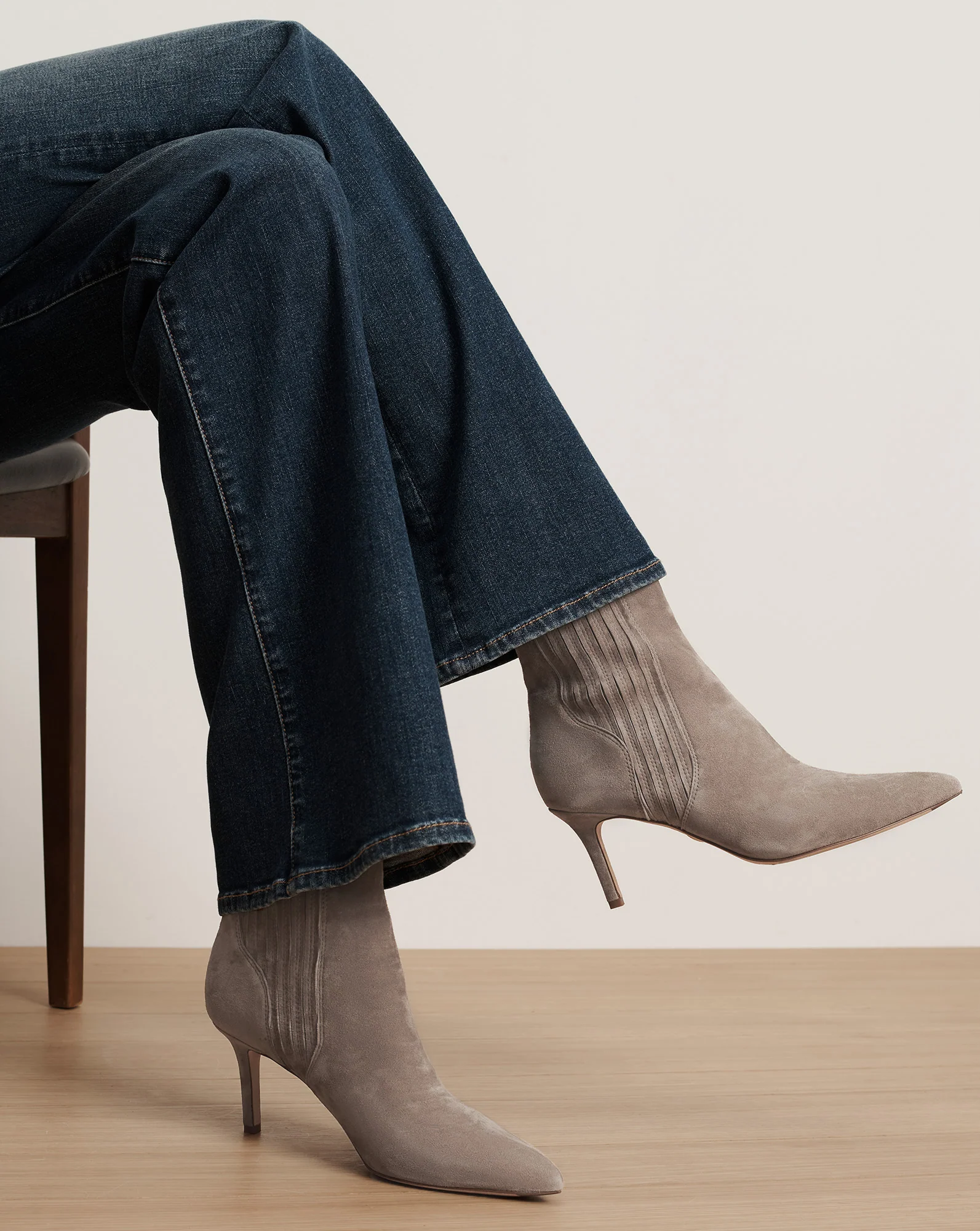 Lisa Mid-Heel Ankle Boot - Image 2