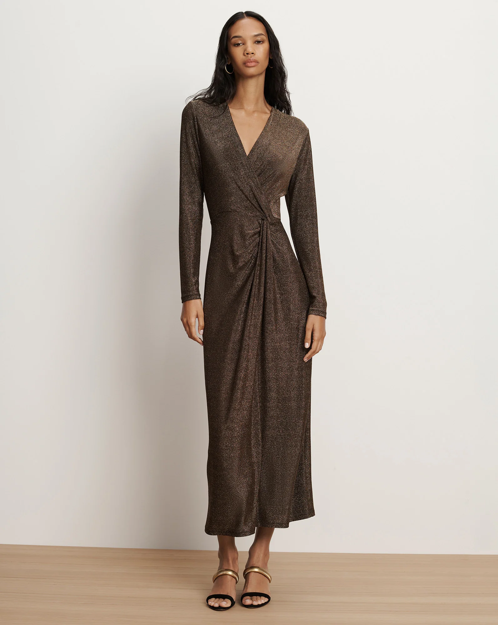Neomie Metallic Midi Dress