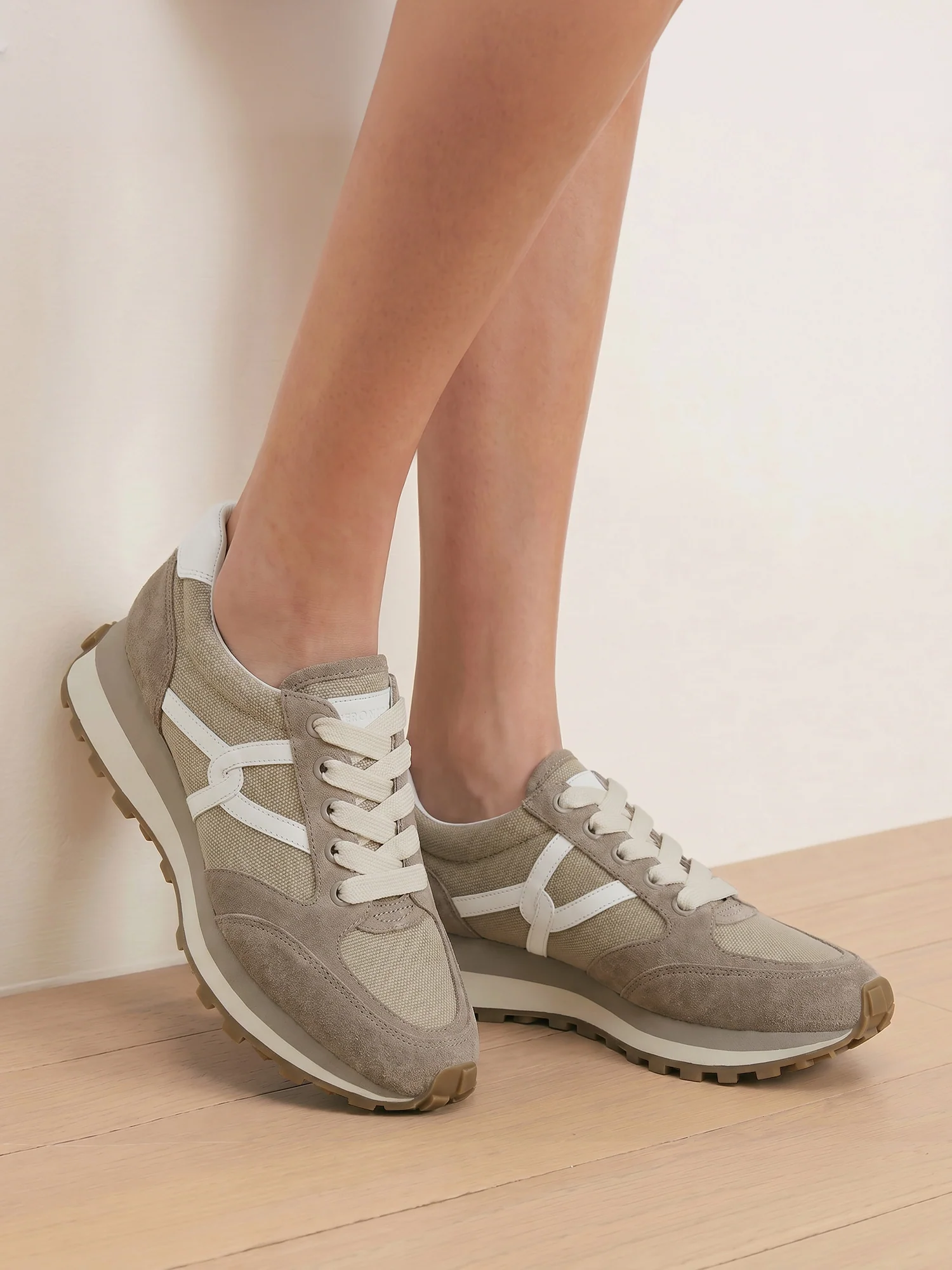 Valentina Sneaker - Image 2