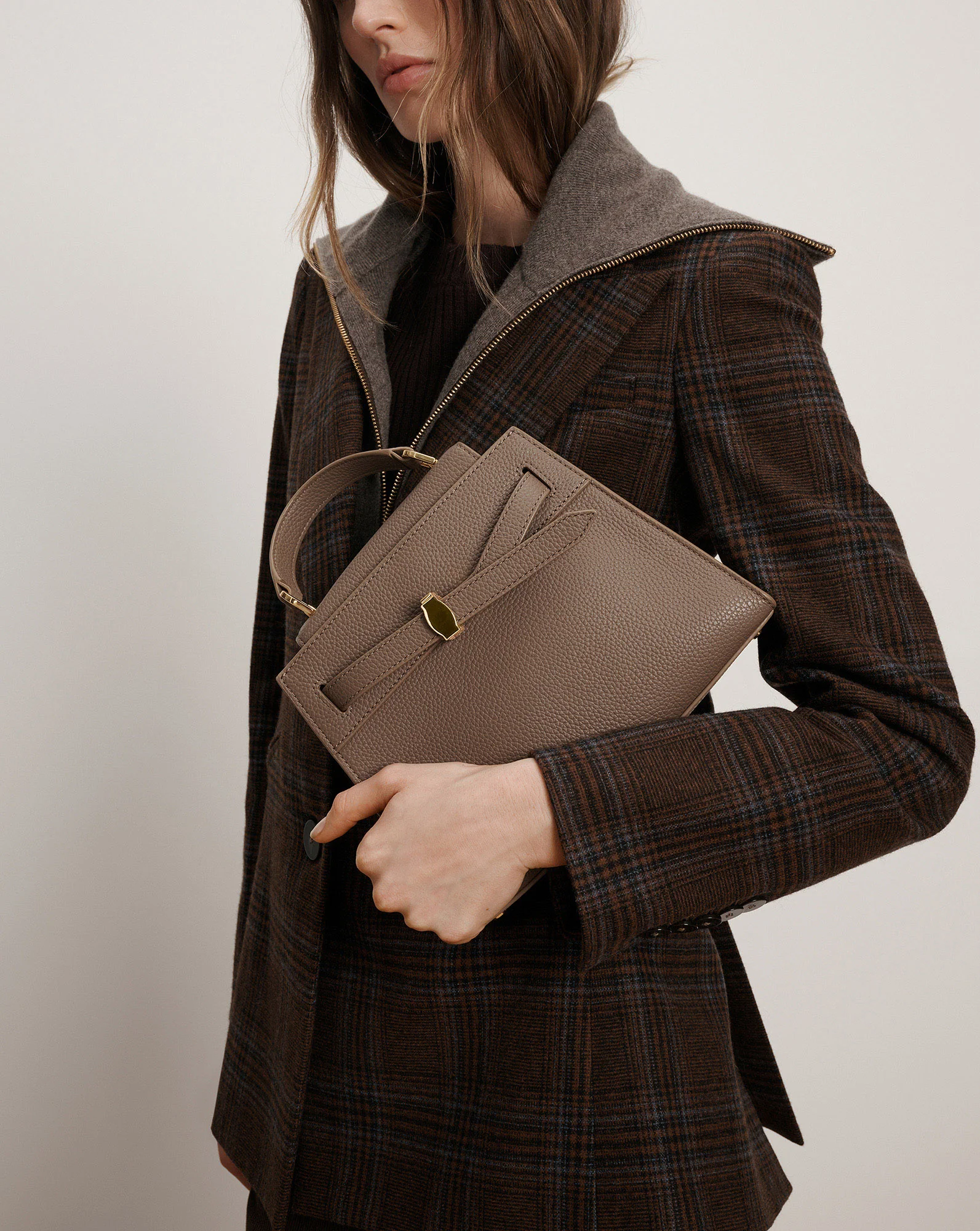 Veronica Beard Dash Top-Handle Bag - Image 2