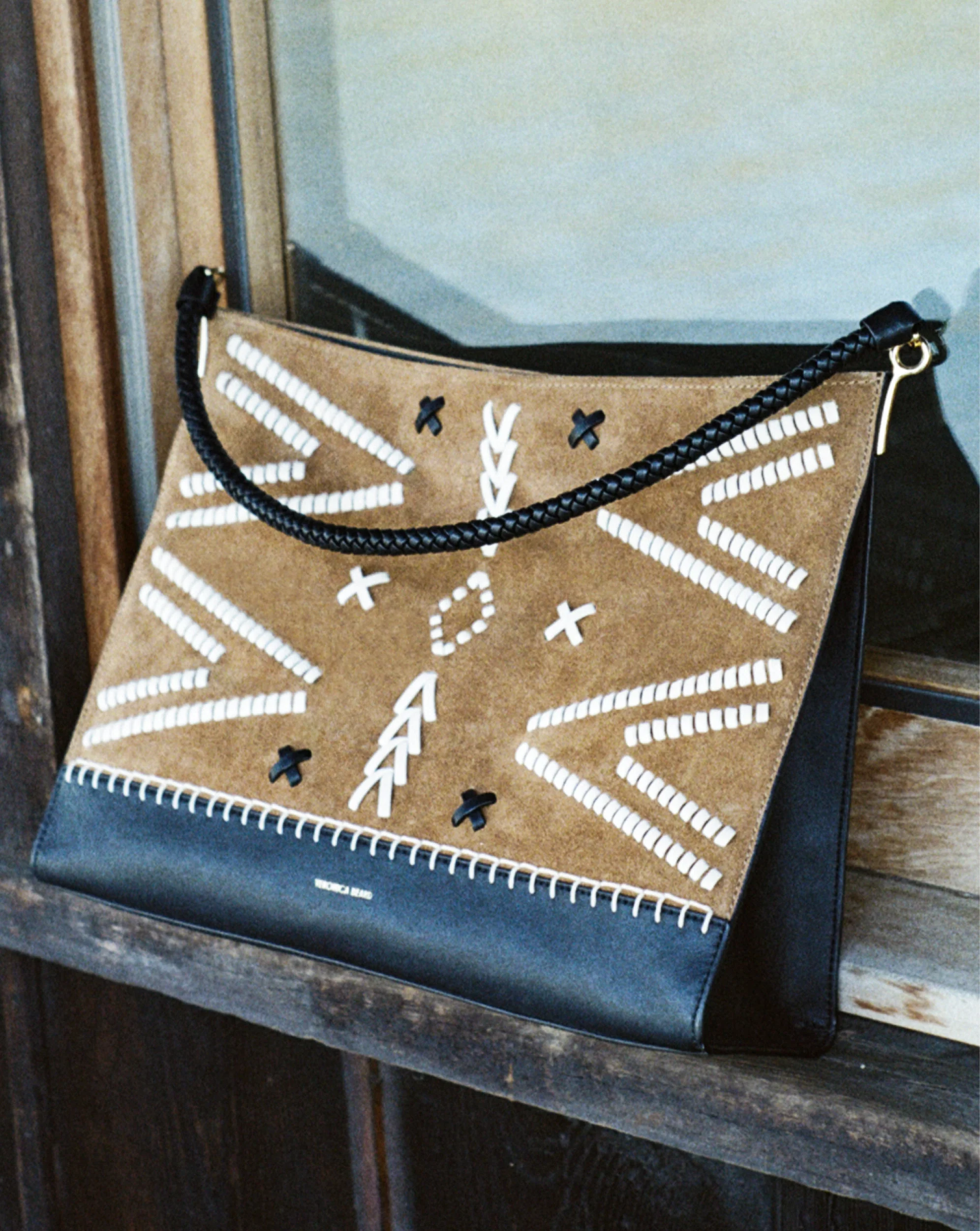 Vida Shoulder Bag - Image 7