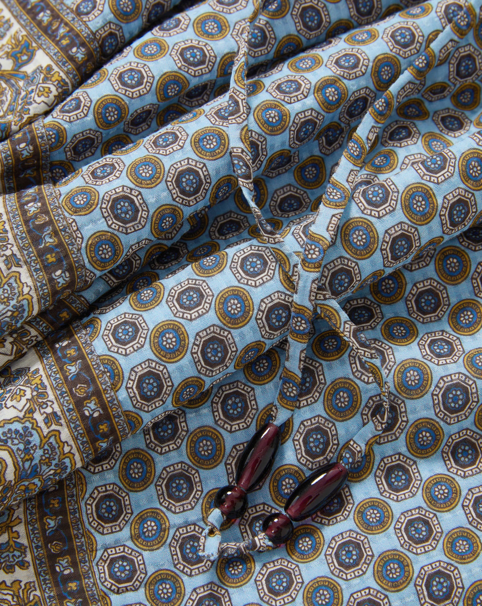 Vilvaldi Scarf-Print Short - Image 3